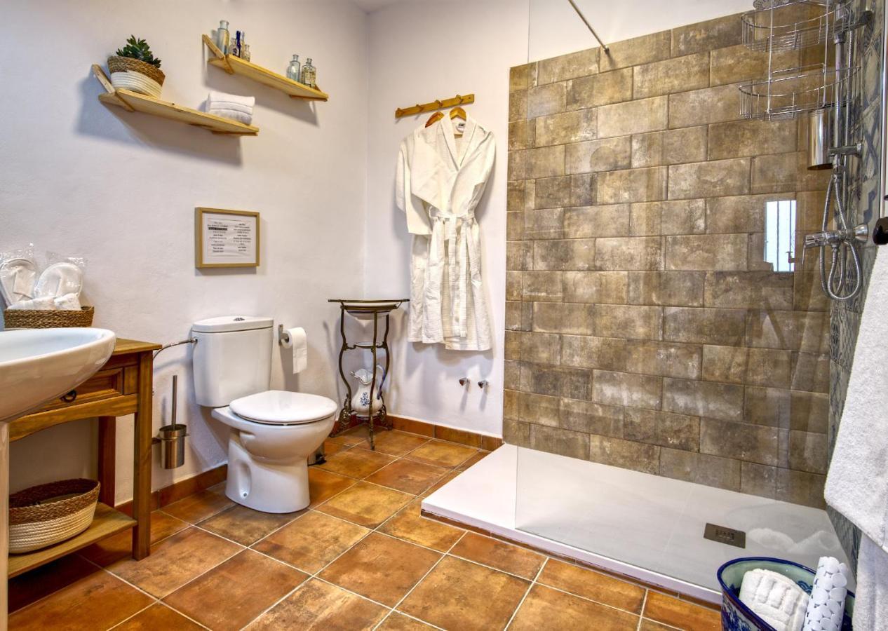 La Vieja Botica Bed and Breakfast Canillas de Aceituno Εξωτερικό φωτογραφία